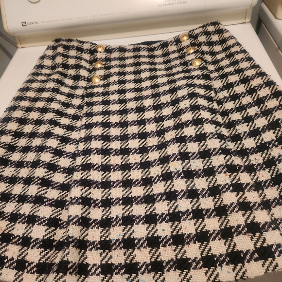 Talbots Black and Cream Houndstooth Wool ALine Skirt - Picture 6 of 6